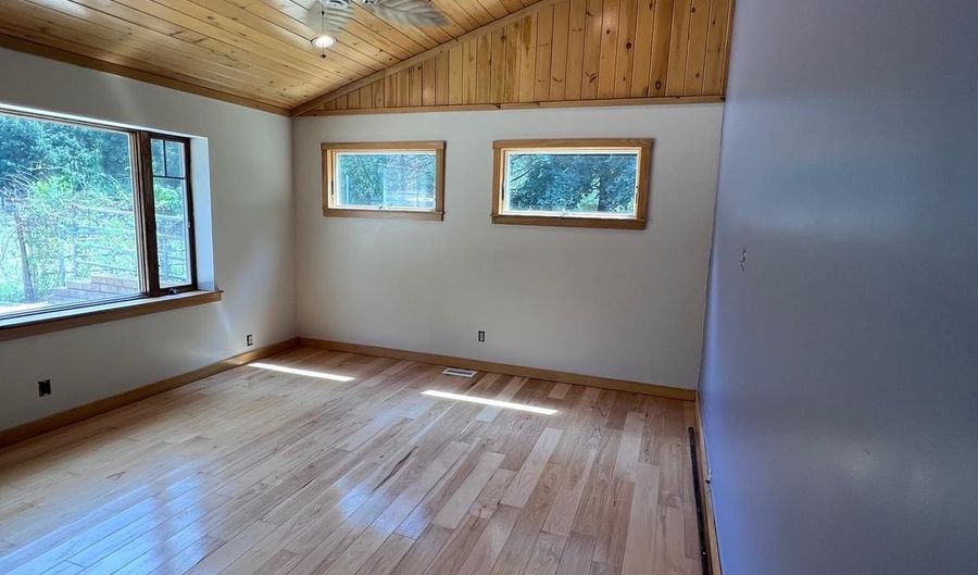 2328 TREMONT Ave, Atco, NJ 08004 - 2 Beds, 1 Bath