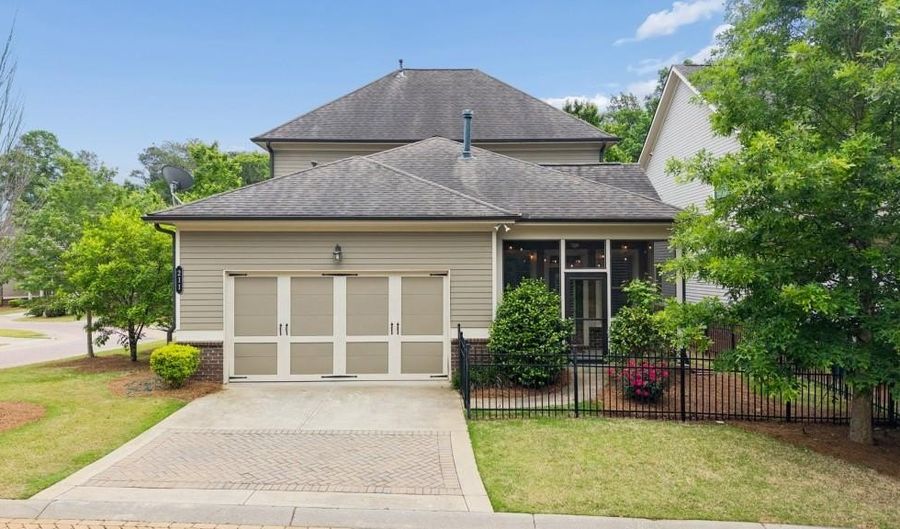 211 Saddle Rd, Alpharetta, GA 30009 - 4 Beds, 4 Bath