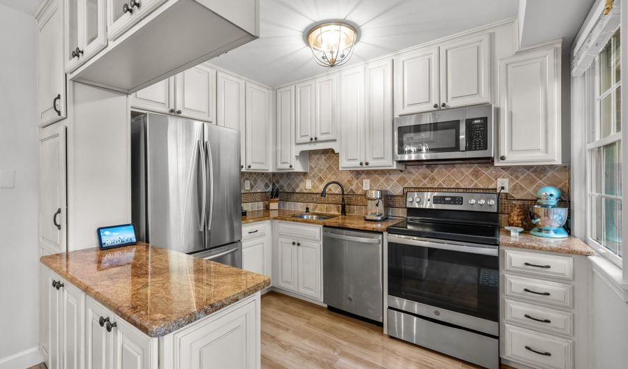 1111 N PITT St 1C, Alexandria, VA 22314 - 2 Beds, 1 Bath