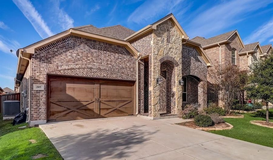 205 Mineral Point Dr A, Aledo, TX 76008 - 4 Beds, 3 Bath