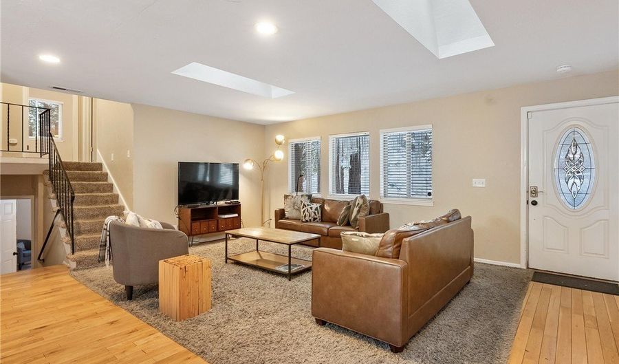 725 Lynda Ct, Incline Village, NV 89451 - 5 Beds, 3 Bath