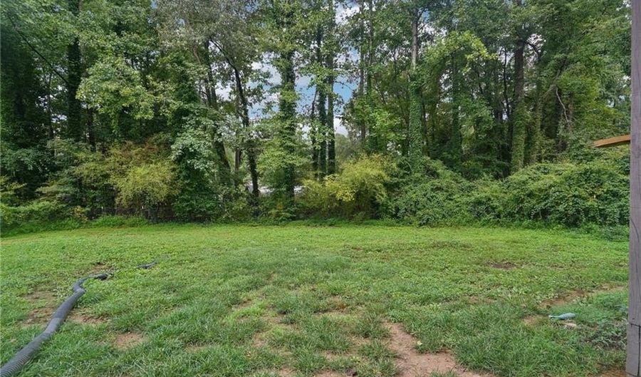 6902 Wade Rd, Austell, GA 30168 - 2 Beds, 1 Bath
