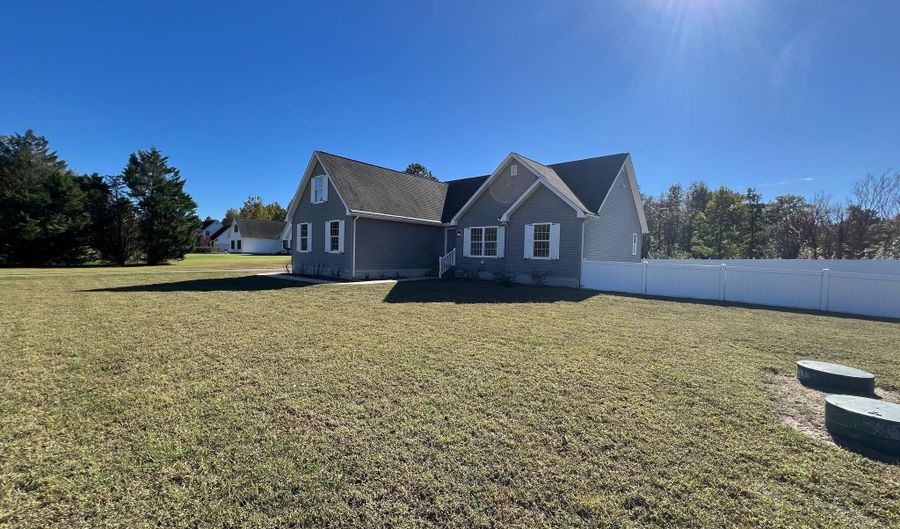 33016 FOREST KNOLL Dr, Laurel, DE 19956 - 3 Beds, 2 Bath