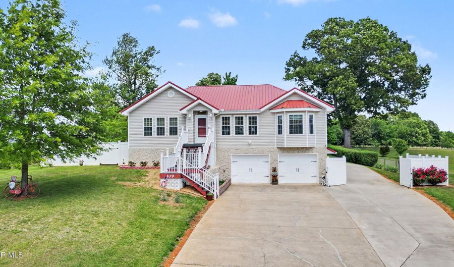 109 Pine Ridge Dr, Afton, TN 37616 - 4 Beds, 3 Bath