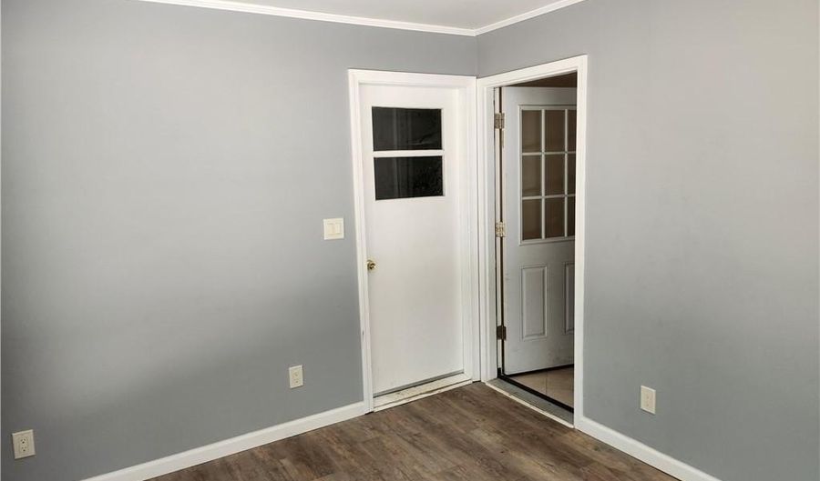 35 Sylvan St, Avon, CT 06001 - 3 Beds, 2 Bath