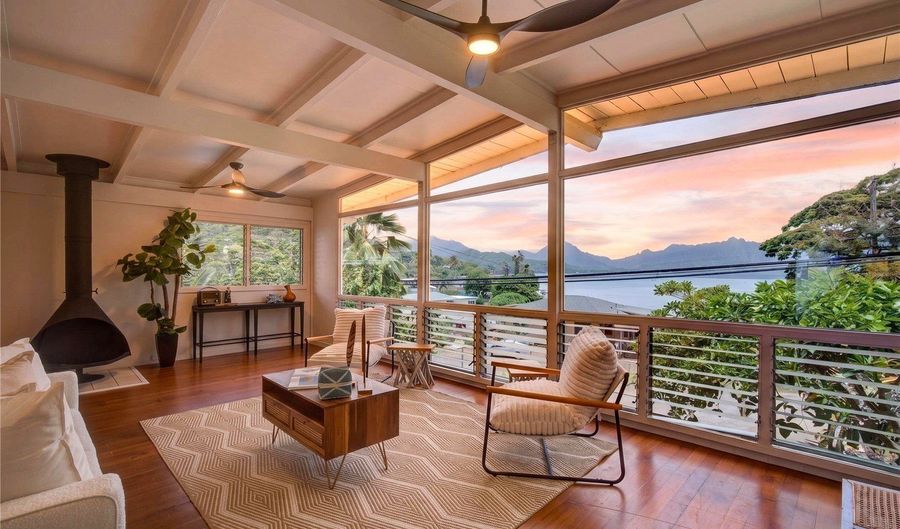 47-190 Kamehameha Hwy, Kaneohe, HI 96744 - 4 Beds, 3 Bath