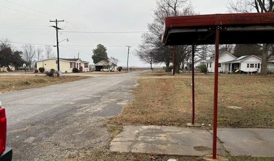 206 N Douglas St, Arbyrd, MO 63821 - 0 Beds, 0 Bath