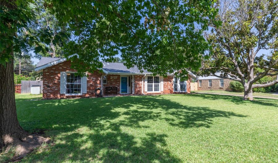 2032 Regent Dr, Abilene, TX 79605 - 3 Beds, 3 Bath
