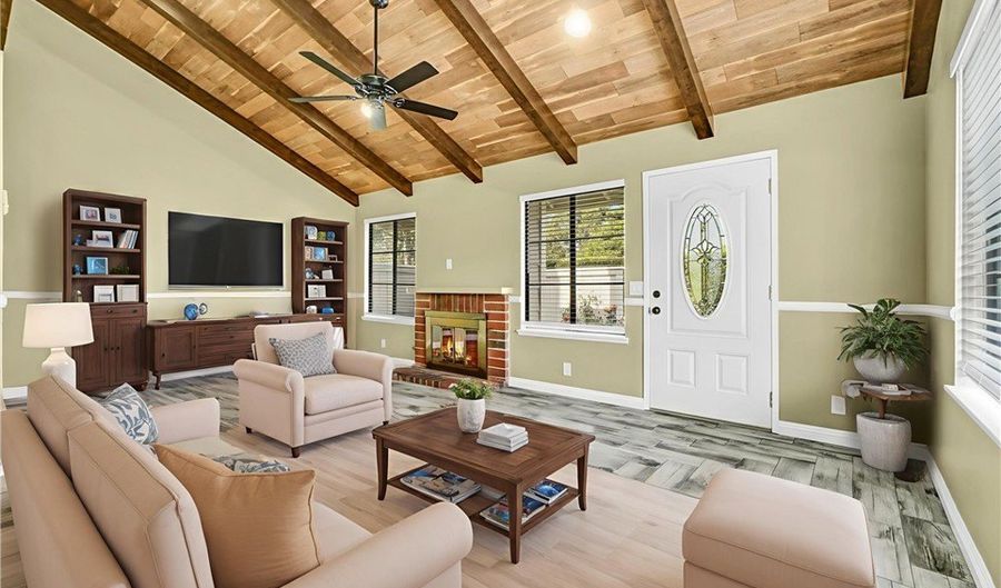 1700 W Cerritos 144, Anaheim, CA 92804 - 3 Beds, 3 Bath