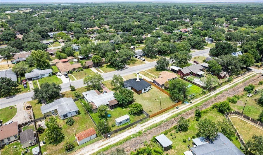 1204 Rose Dr, Alice, TX 78332 - 3 Beds, 1 Bath