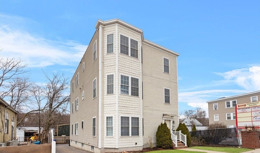 895 Hyde Park Ave 2, Boston, MA 02136 - 3 Beds, 2 Bath