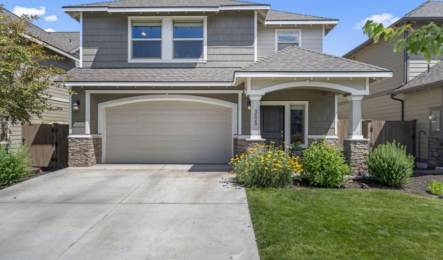 3523 NE Crystal Springs Dr, Bend, OR 97701 - 4 Beds, 3 Bath