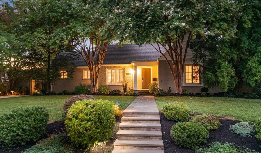 1504 LAFAYETTE Dr, Alexandria, VA 22308 - 3 Beds, 2 Bath