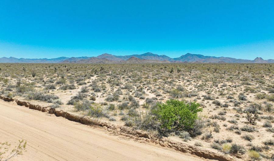 606 D S Billy The Kid Rd, Yucca, AZ 86438 - 0 Beds, 0 Bath