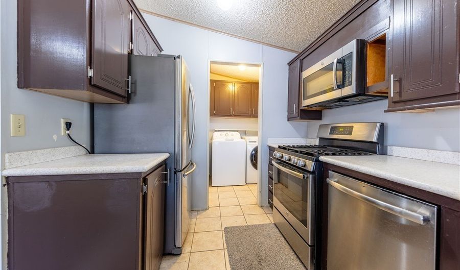 530 Havasu Ln, Bullhead City, AZ 86442 - 2 Beds, 2 Bath