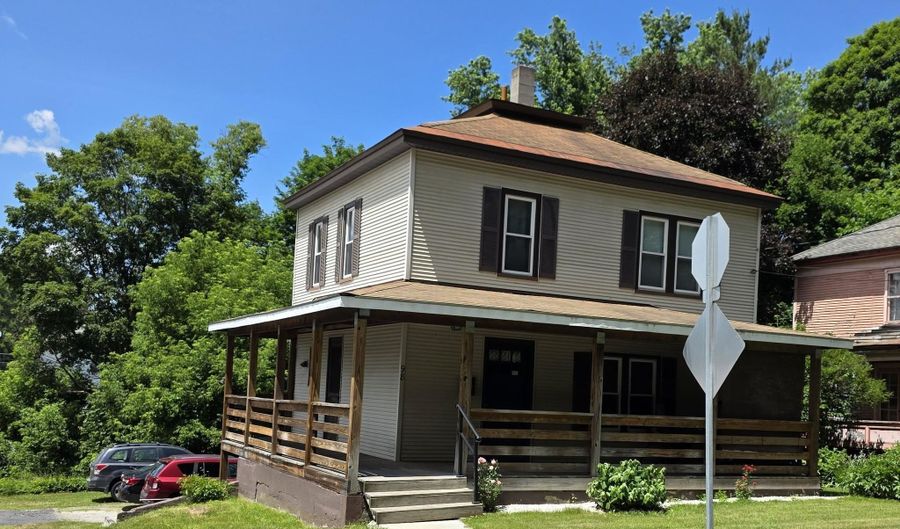 98 Merchant St, Barre, VT 05641 - 4 Beds, 1 Bath