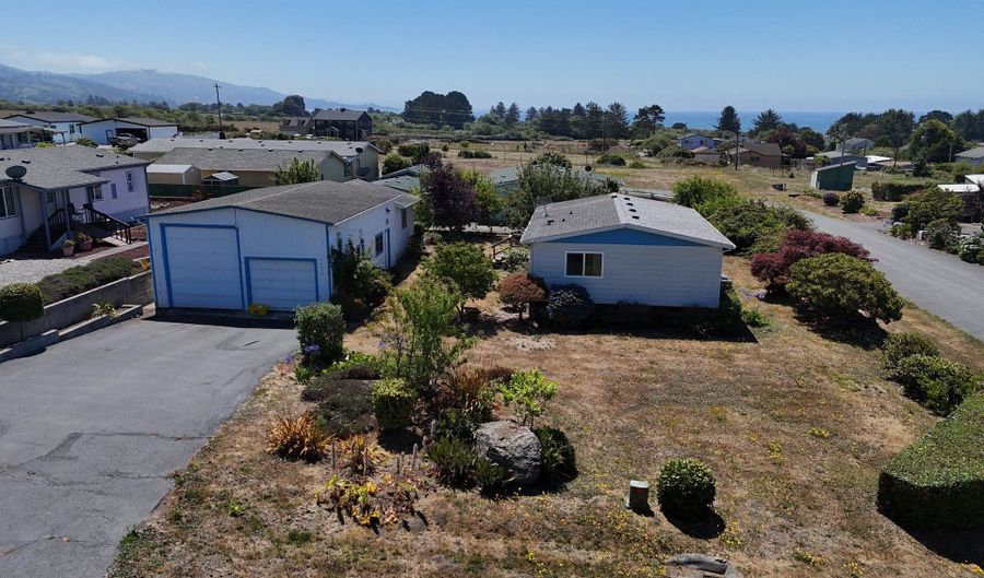 98620 CAMELLIA Dr, Brookings, OR 97415 - 2 Beds, 1 Bath