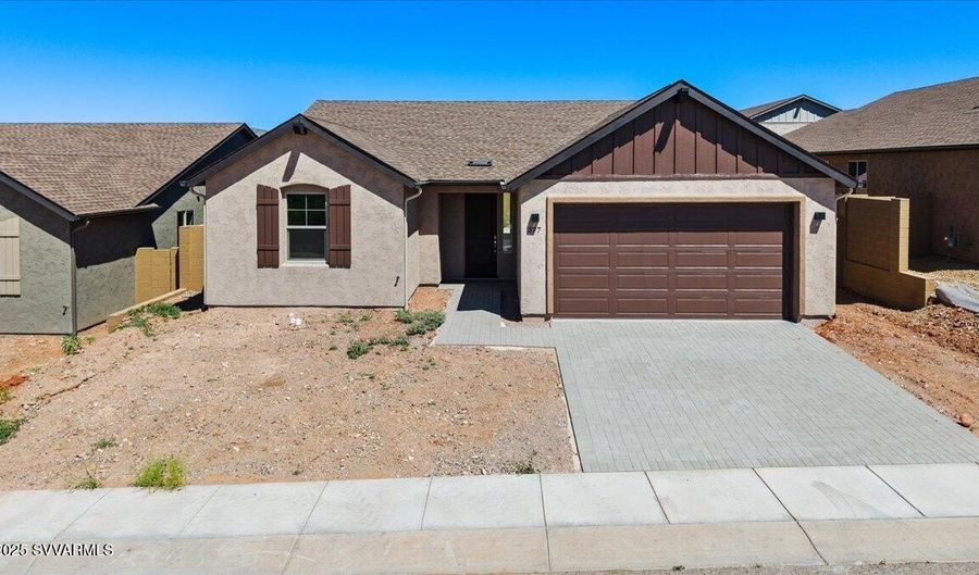 377 Malachite Dr, Clarkdale, AZ 86324 - 3 Beds, 2 Bath