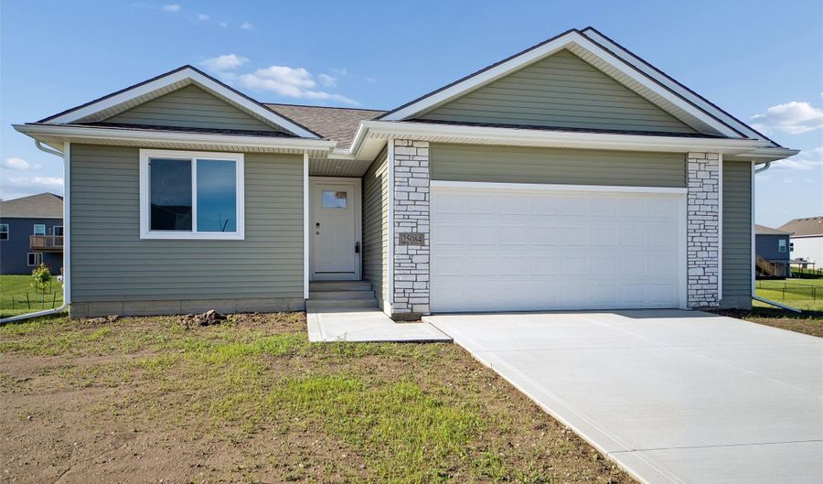 25084 Bluebird Cir, Adel, IA 50003 - 3 Beds, 2 Bath