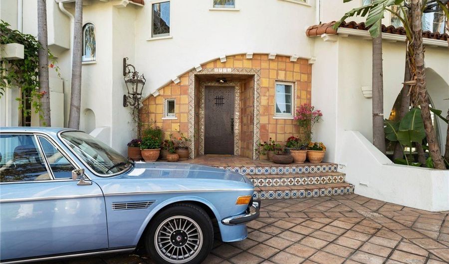 2775 Motor Ave, Los Angeles, CA 90064 - 6 Beds, 6 Bath