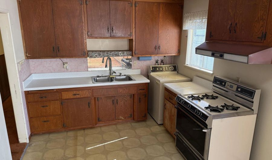 5120 Millwood Rd, San Diego, CA 92117 - 3 Beds, 2 Bath