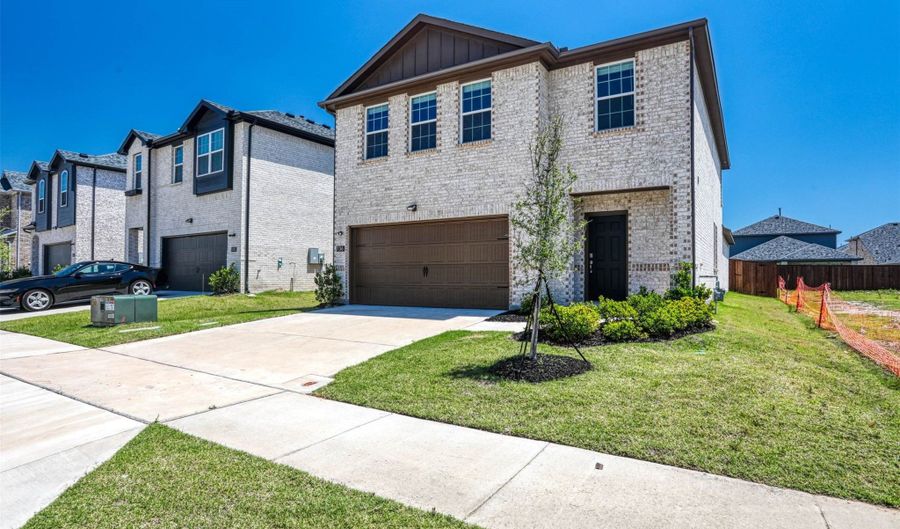 736 Portina Dr, Anna, TX 75409 - 4 Beds, 4 Bath
