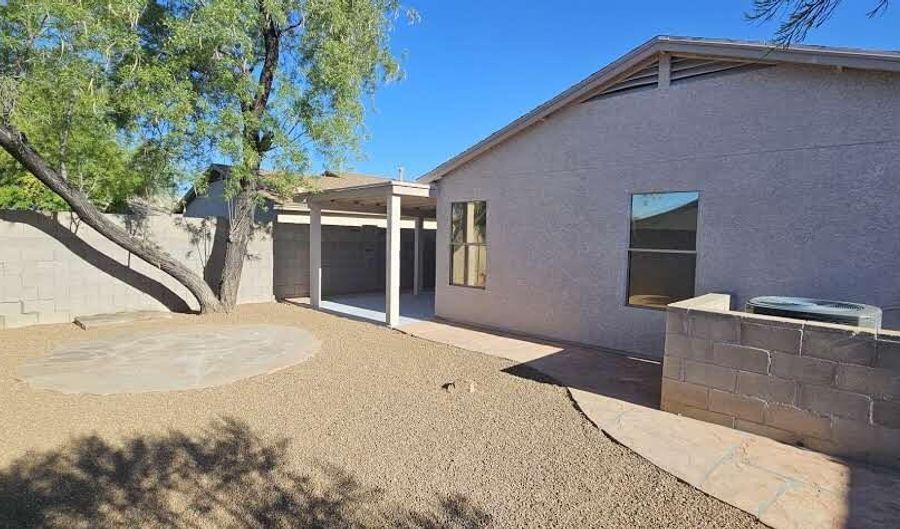 9982 E Deer Trl, Tucson, AZ 85748 - 3 Beds, 2 Bath