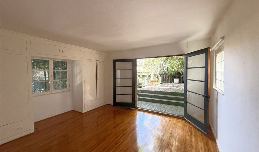2174 Beachwood, Los Angeles, CA 90068 - 3 Beds, 2 Bath