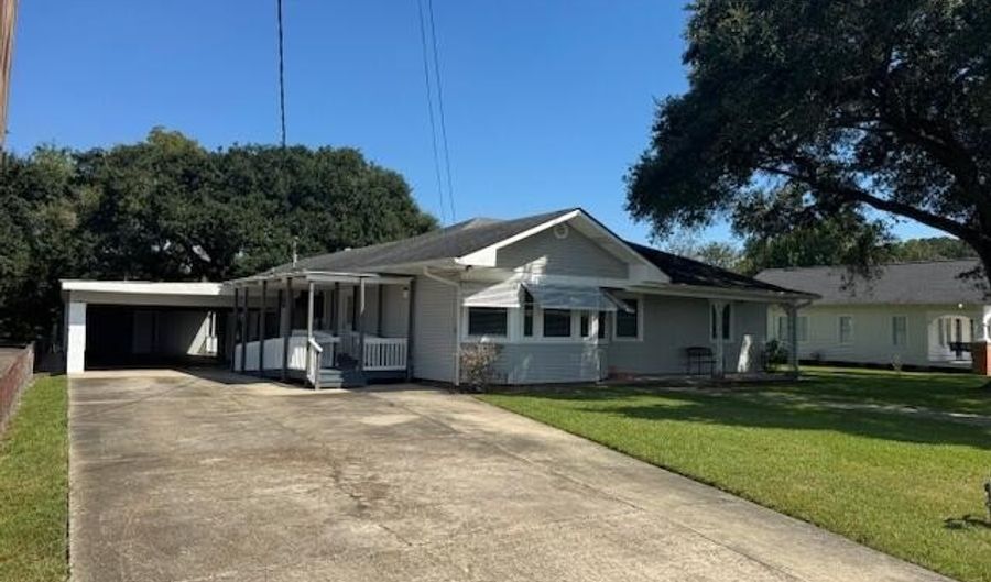 2235 Bushville Hwy, Arnaudville, LA 70512 - 3 Beds, 2 Bath
