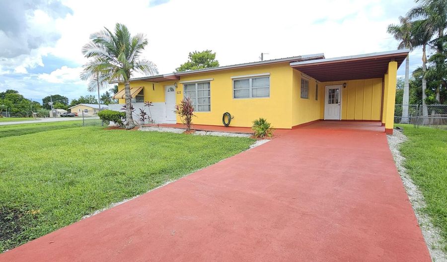 632 SW 13th St, Belle Glade, FL 33430 - 3 Beds, 2 Bath