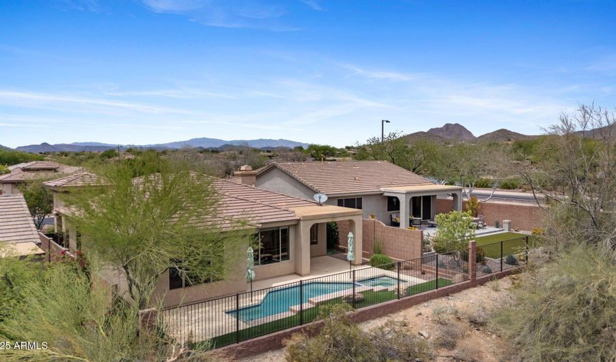41627 N CEDAR CHASE Rd, Anthem, AZ 85086 - 2 Beds, 2 Bath