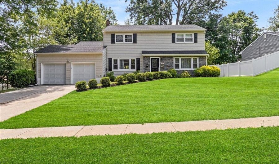 176 Church St, Aberdeen, NJ 07747 - 4 Beds, 3 Bath
