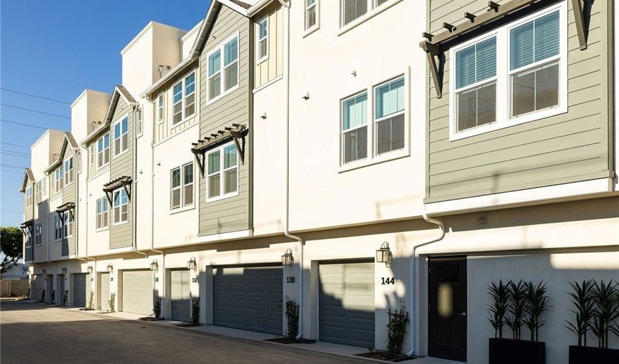 148 S Tulip Ave, Compton, CA 90220 - 3 Beds, 3 Bath
