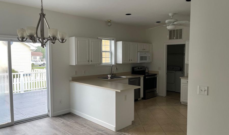 17 WHITE CRANE Dr, Berlin, MD 21811 - 4 Beds, 3 Bath