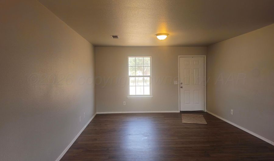 2821 Oak Dr, Amarillo, TX 79107 - 3 Beds, 1 Bath