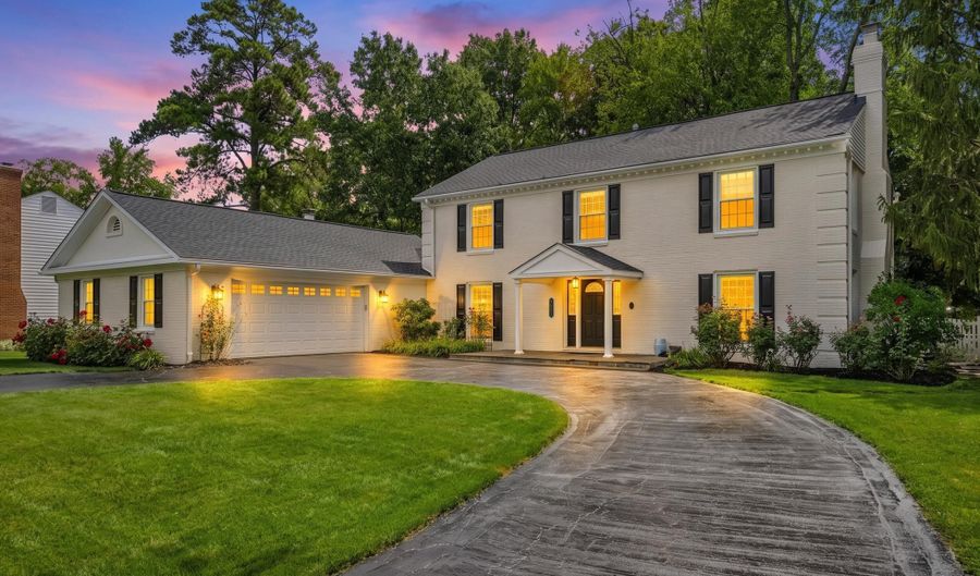 9403 FERRY LANDING Ct, Alexandria, VA 22309 - 4 Beds, 3 Bath