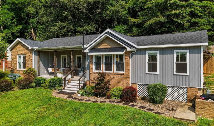 405 Spencer Ave, Barboursville, WV 25504 - 3 Beds, 2 Bath