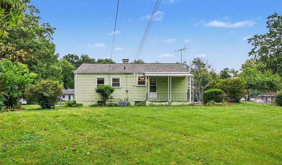 228 Newton Pl, Ballwin, MO 63021 - 3 Beds, 1 Bath