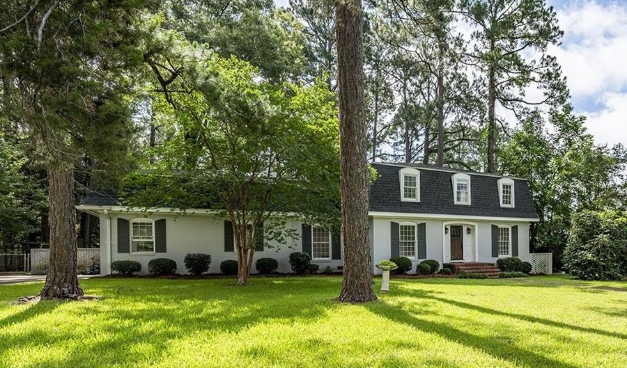 418 Meadowlark Dr, Albany, GA 31707 - 4 Beds, 3 Bath