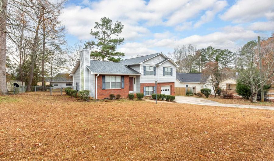 4417 MAYFAIR Rd, Anniston, AL 36207 - 4 Beds, 3 Bath