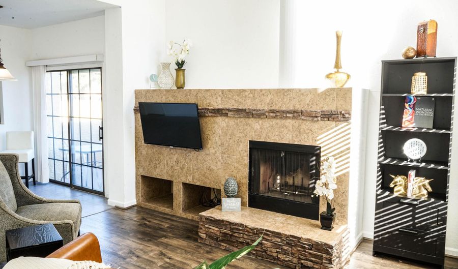 1126 W ELLIOT Rd 1066, Chandler, AZ 85224 - 2 Beds, 2 Bath