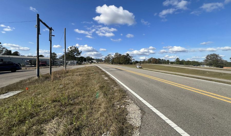 704 W Frontage Dr, Wiggins, MS 39577 - 0 Beds, 0 Bath