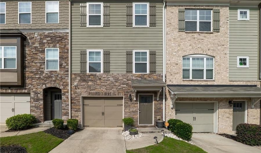 915 Society Cir SW, Atlanta, GA 30331 - 4 Beds, 4 Bath