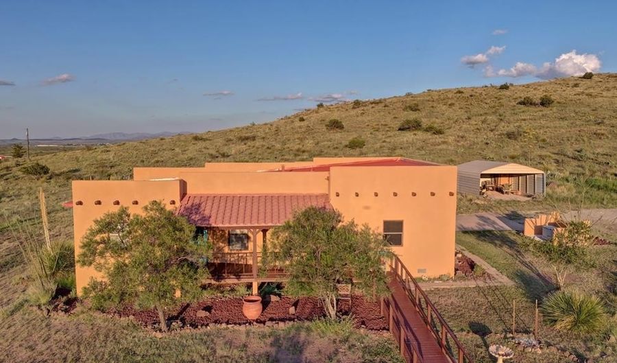 8 Sierra Vis, Alpine, TX 79830 - 3 Beds, 2 Bath