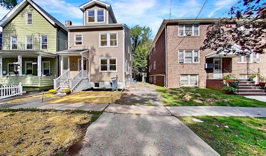 152 MILL St, Belleville, NJ 07109 - 5 Beds, 4 Bath
