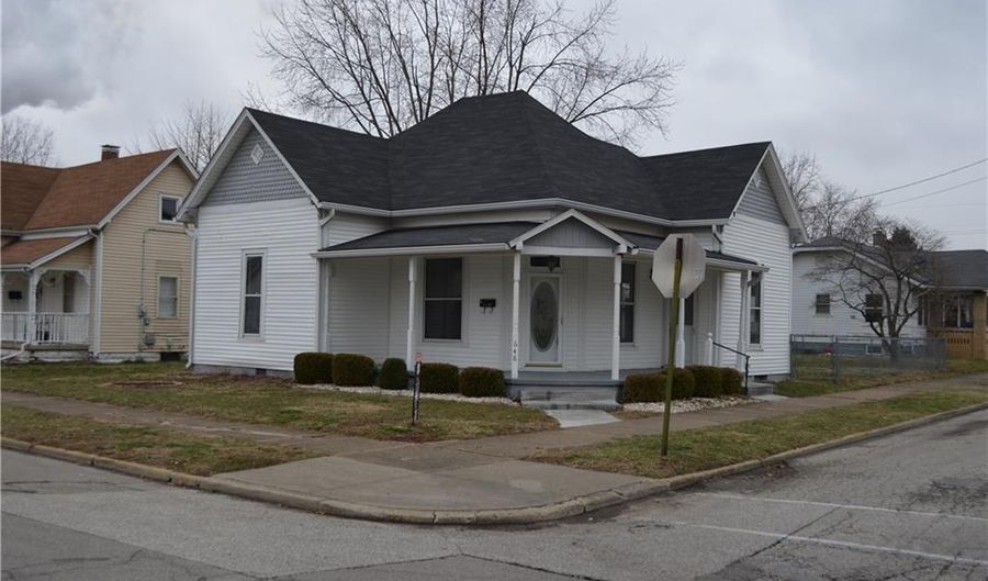 648 Main St, Shelbyville, IN 46176 - 2 Beds, 1 Bath