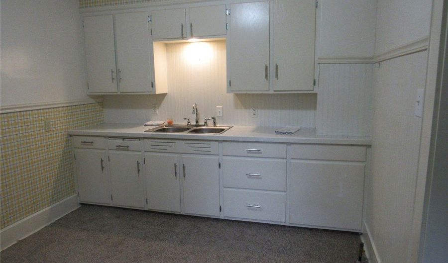 2042 W Prospect Rd, Ashtabula, OH 44004 - 2 Beds, 1 Bath