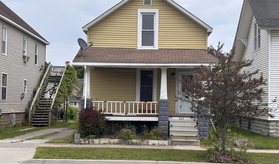 605 W Miller St, Alpena, MI 49707 - 3 Beds, 1 Bath