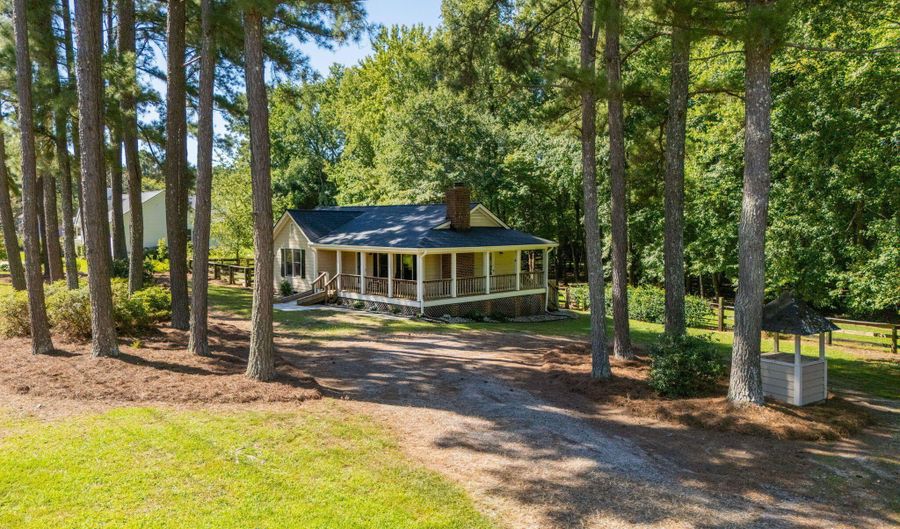 8736 Manns Loop Rd, Apex, NC 27539 - 3 Beds, 2 Bath