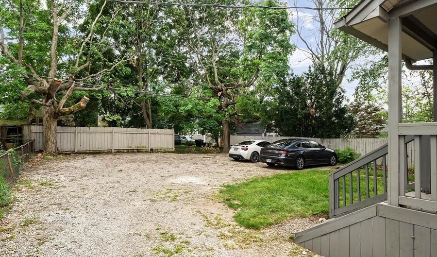 37 E Lakeview Ave, Columbus, OH 43202 - 3 Beds, 2 Bath